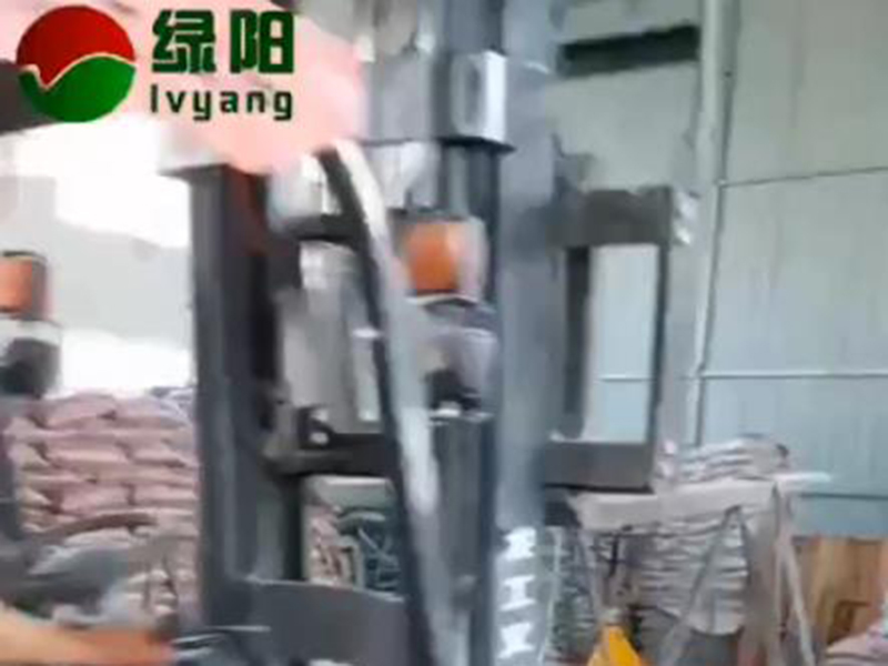 彩色透水混凝土路面該如何施工呢？